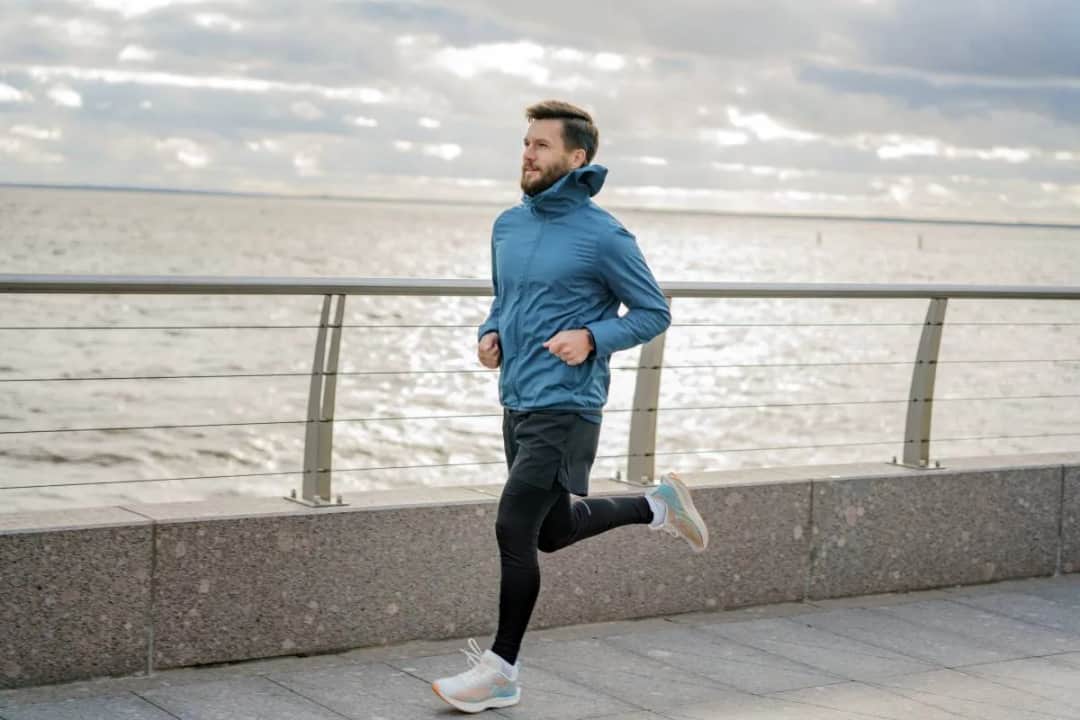 Jak się ubrać na bieganie 15 stopni, aby uniknąć dyskomfortu