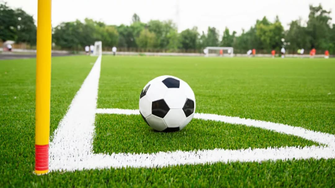 Kiedy wynaleziono piłkę nożną? Historia, która zaskakuje każdego