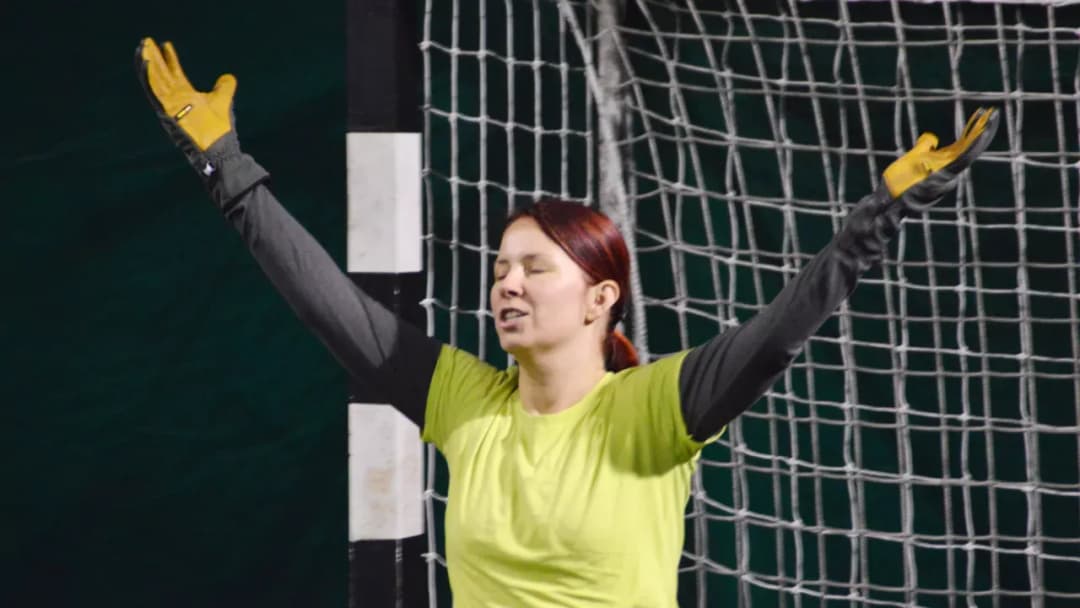 Ile minut trwa mecz piłki ręcznej? Odkryj zaskakujące szczegóły! Ile minut trwa mecz piłki ręcznej? Odkryj zaskakujące szczegóły!